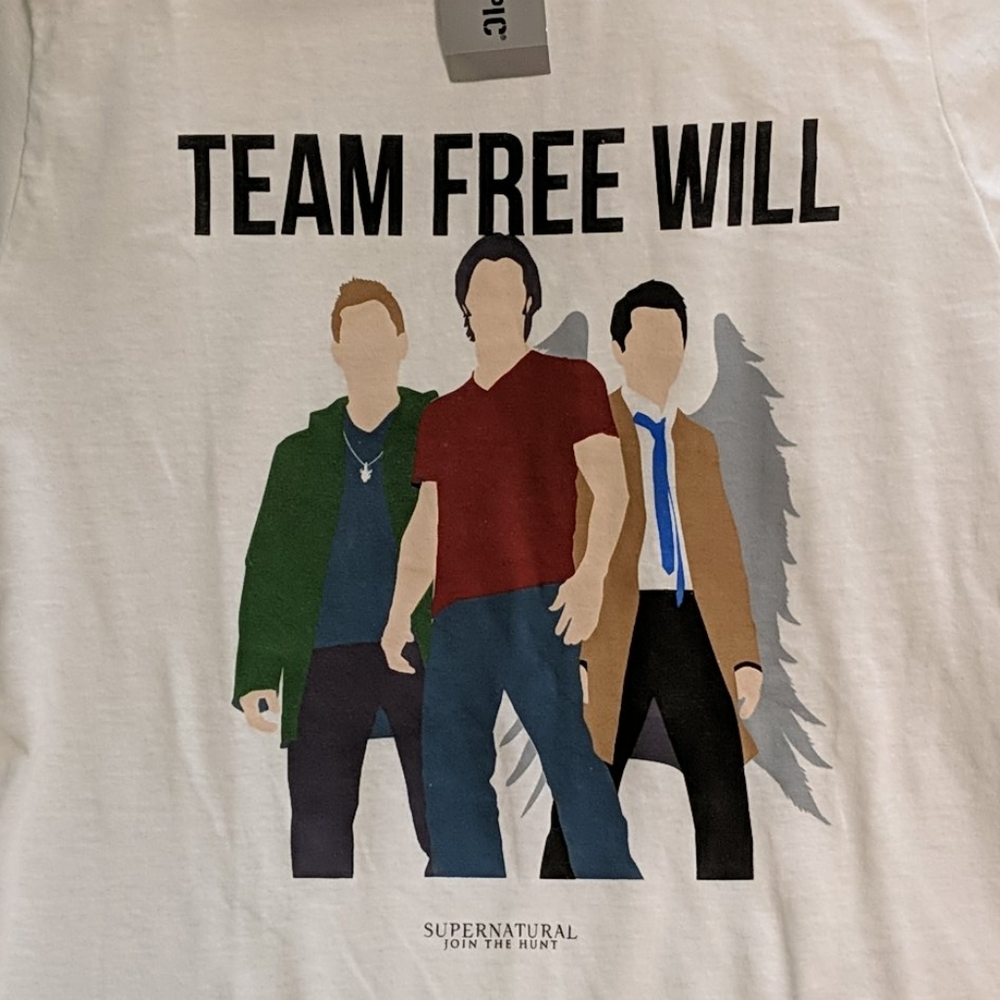Hot Topic Supernatural Sam Castile & Dean T-shirt